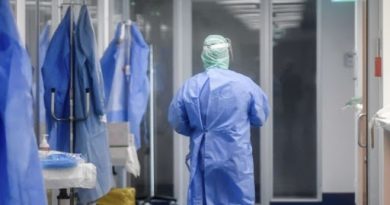 «Центр первинної медико-санітарної допомоги №1» Сумської міськради придбав одноразові халати за ціною, у кілька разів вищою за ринкову