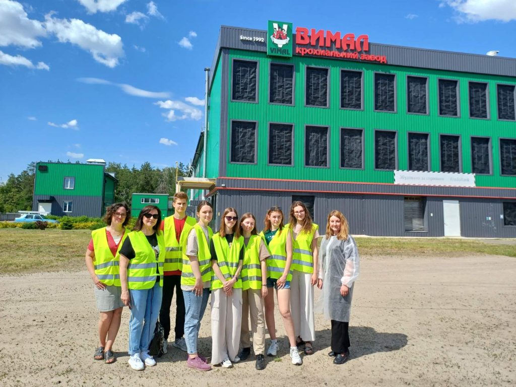 Укриття Халявинського ліцею на Чернігівщині збудували по завищених цінах 5 Укриття Халявинського ліцею на Чернігівщині збудували по завищених цінах