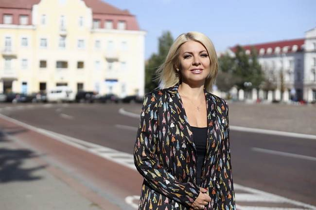 Скандальний ремонт харчоблоку Добрянського ліцею: таблетки на десятиліття та позолочений візок 11 Скандальний ремонт харчоблоку Добрянського ліцею: таблетки на десятиліття та позолочений візок