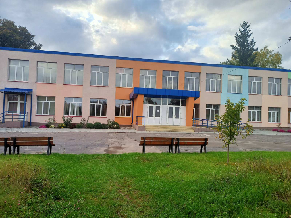 Укриття для Нижньосироватського ліцею імені Бориса Грінченка будують з переплатою за арматуру