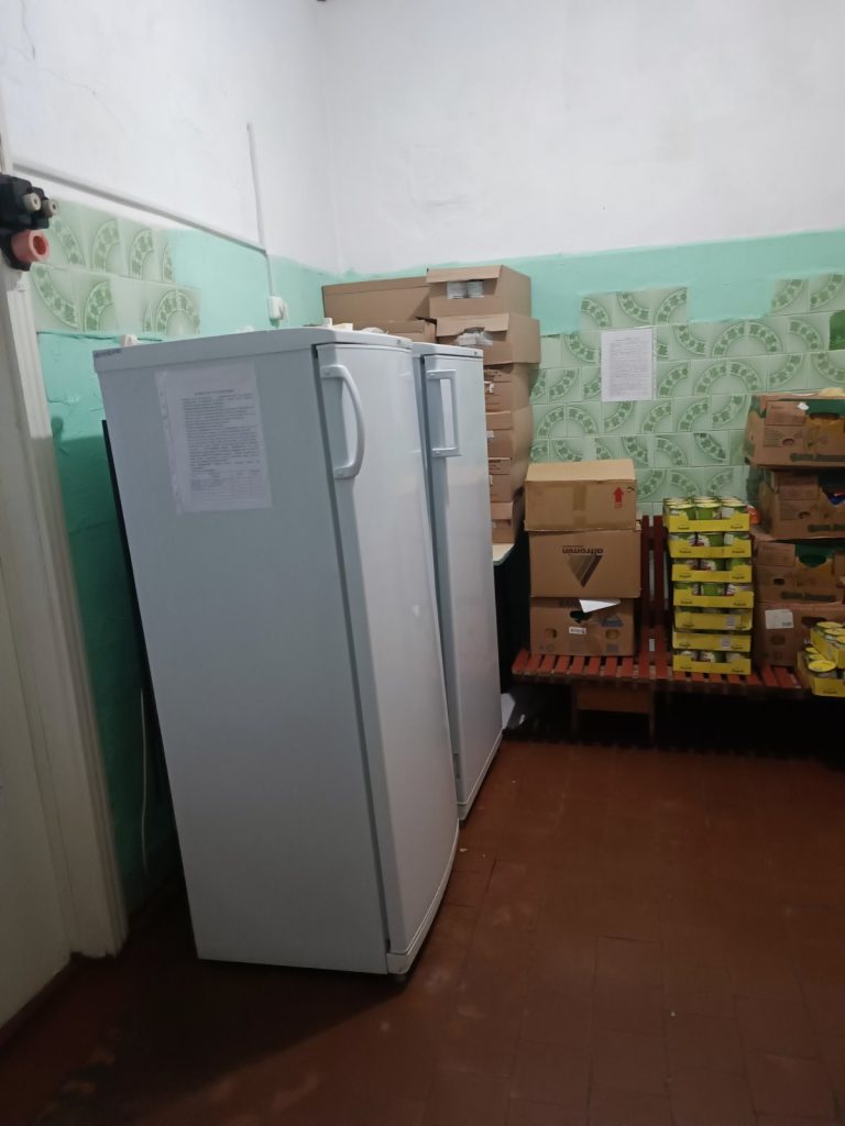 Скандальний ремонт харчоблоку Добрянського ліцею: таблетки на десятиліття та позолочений візок 17 Скандальний ремонт харчоблоку Добрянського ліцею: таблетки на десятиліття та позолочений візок