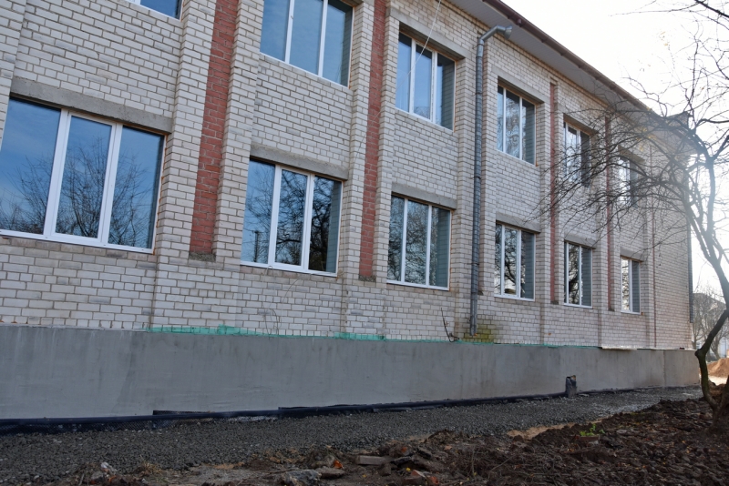 Ціну капремонту Коропської школи ім. Т. Г. Шевченка зменшили на 18,5 млн грн