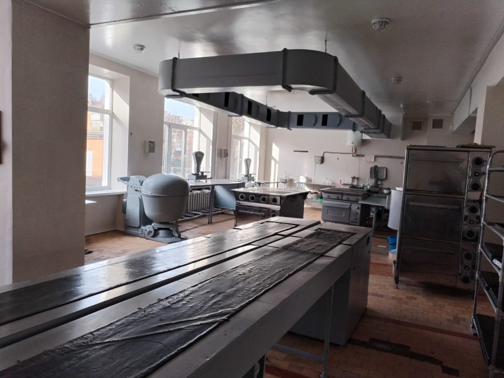 Кримінальна справа та переплата на матеріалах: що відомо про капремонт харчблока у школі №2 в Сумах 6 Кримінальна справа та переплата на матеріалах: що відомо про капремонт харчблока у школі №2 в Сумах