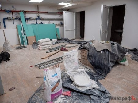 Фірма кременчуцького депутата Терещенка ремонтує укриття для Ічнянської лікарні з переплатою на матеріалах 7 Фірма кременчуцького депутата Терещенка ремонтує укриття для Ічнянської лікарні з переплатою на матеріалах