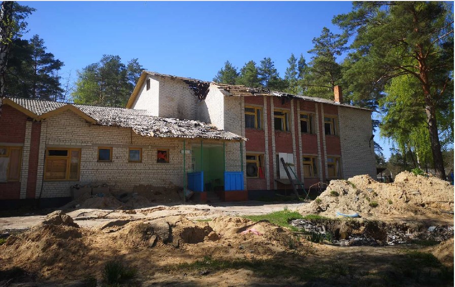 Під час будівництва меморіалу для школи в Ягідному могли завищити вартість матеріалів на 8,7 млн грн