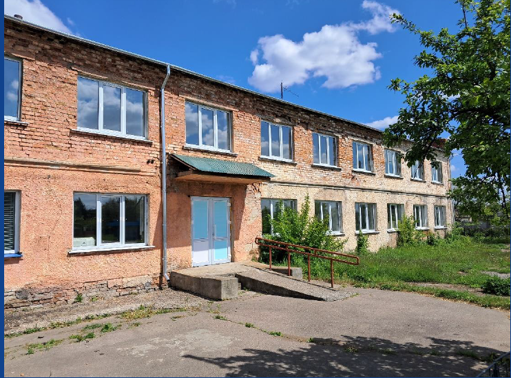 На конструкційних матеріалах для реконструкції гуртожитку в Підлипному на Конотопщині переплатили 1 млн грн